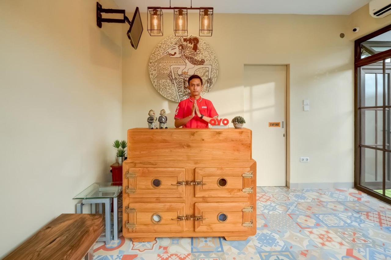 Отель Super Oyo 3496 Griya Gayatri Syariah Melati Экстерьер фото